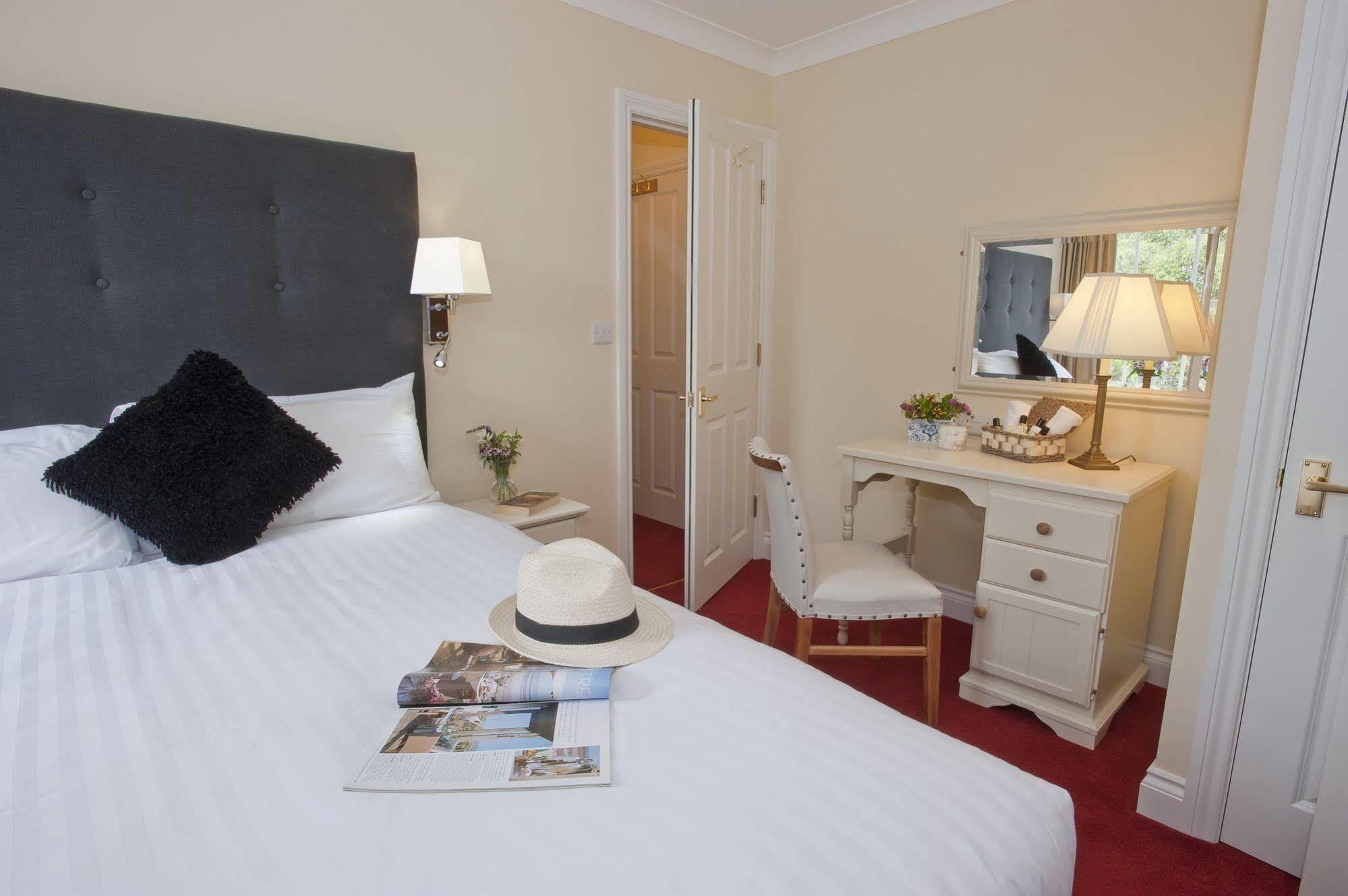 Peartree Serviced Apartments Salisbury Exteriér fotografie