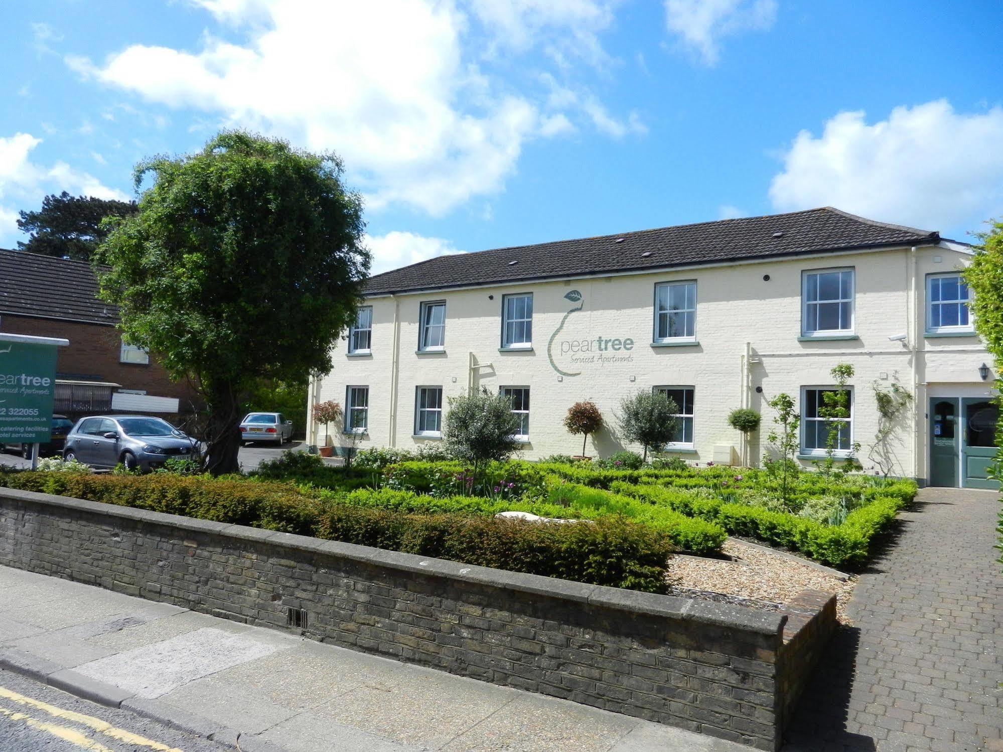 Peartree Serviced Apartments Salisbury Exteriér fotografie