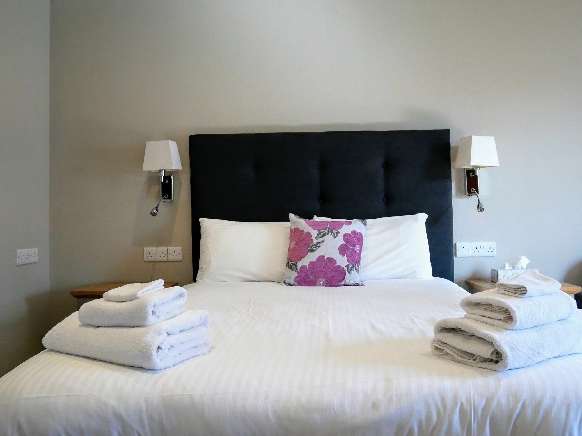 Peartree Serviced Apartments Salisbury Exteriér fotografie