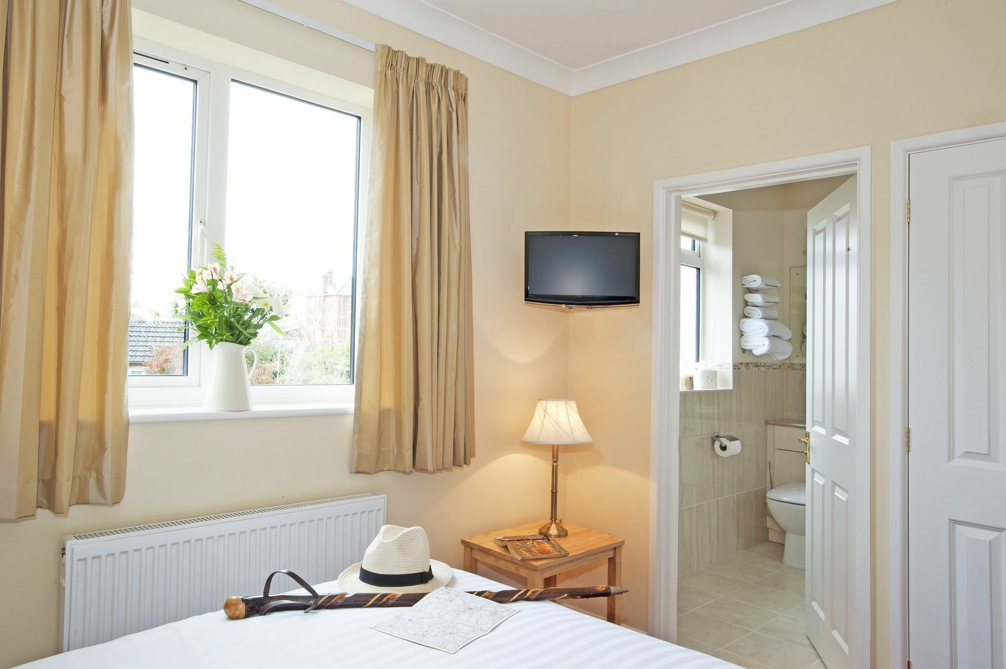Peartree Serviced Apartments Salisbury Exteriér fotografie