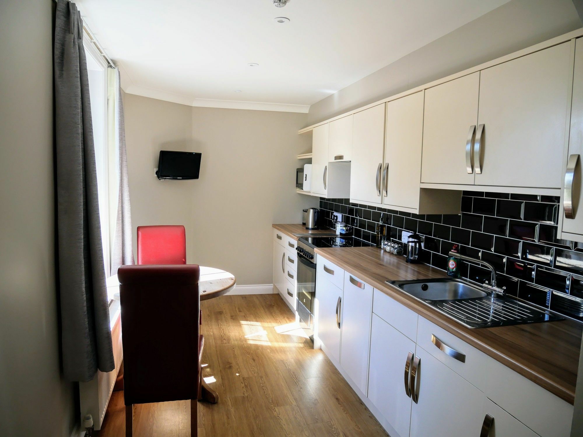 Peartree Serviced Apartments Salisbury Exteriér fotografie