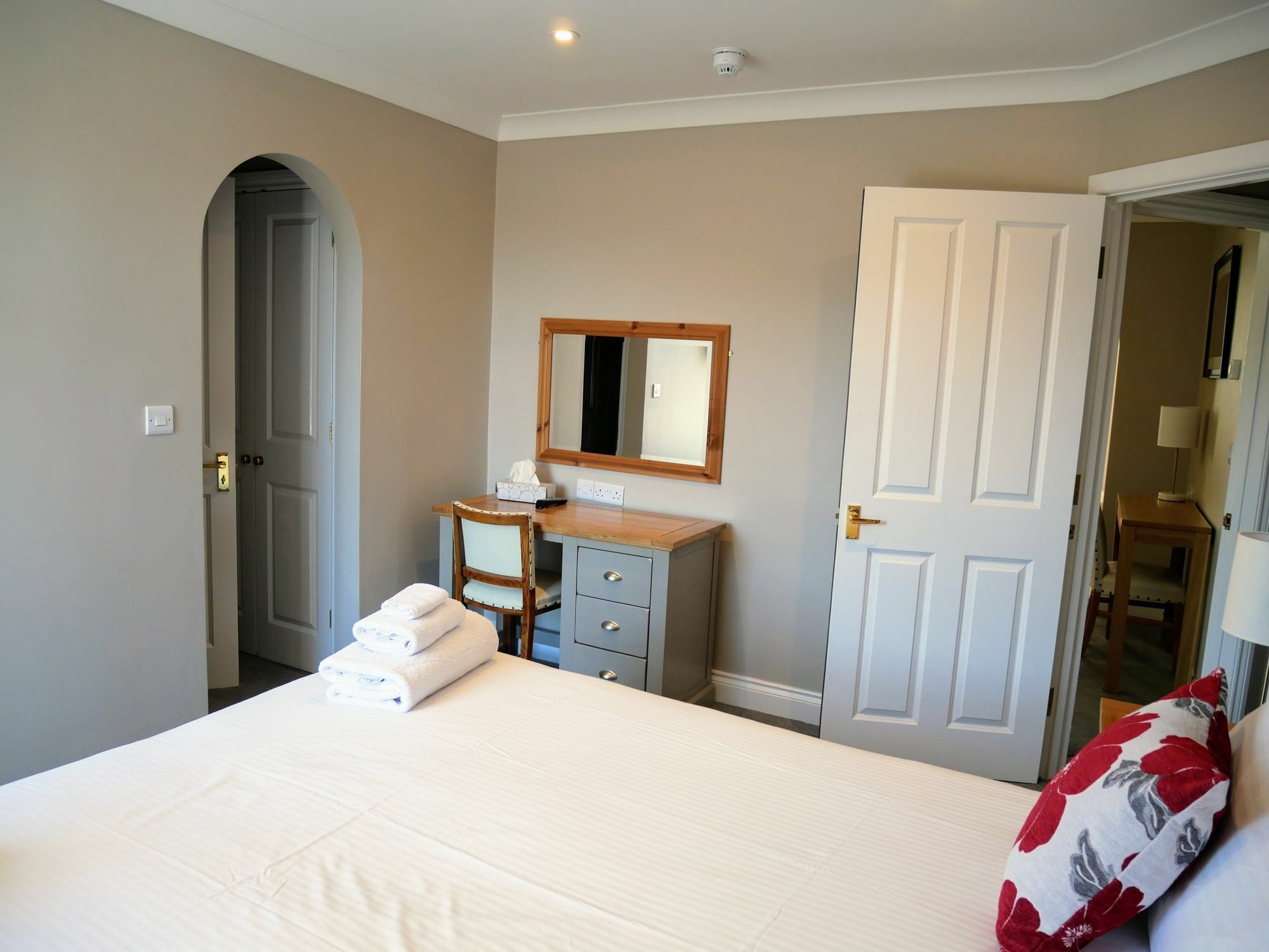 Peartree Serviced Apartments Salisbury Exteriér fotografie